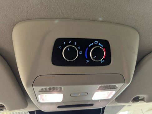 Used 2023 Ford Transit 350 XLT image 12