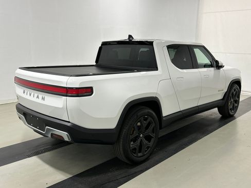 Used 2022 Rivian R1T Adventure AWD/4WD image 5