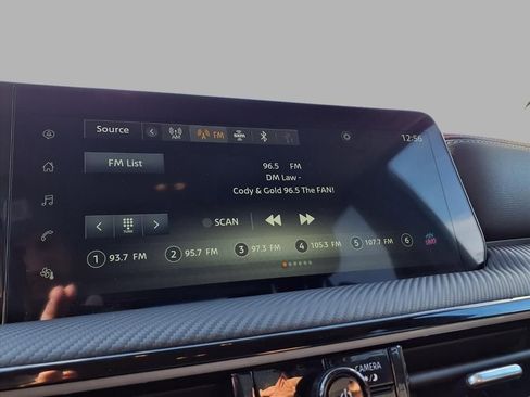 Certified 2025 Nissan Kicks SR w/ Interior Electronics Package image 5