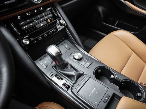 Used 2025 Lexus IS 300 F Sport image 17