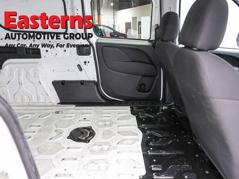 Used 2021 RAM ProMaster City Tradesman FWD image 21