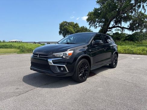 Used 2018 Mitsubishi Outlander Sport ES FWD image 3