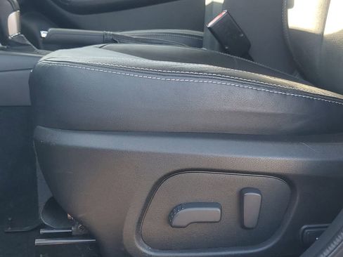 Used 2018 Subaru Forester 2.5i Touring image 16