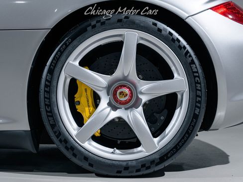 Used 2005 Porsche Carrera GT RWD image 55