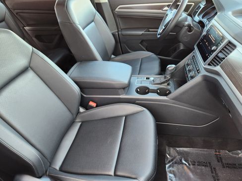 Used 2019 Volkswagen Atlas SE image 13