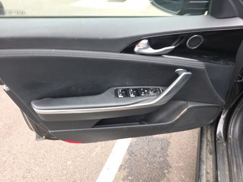 Used 2022 Kia Stinger GT-Line AWD/4WD image 11