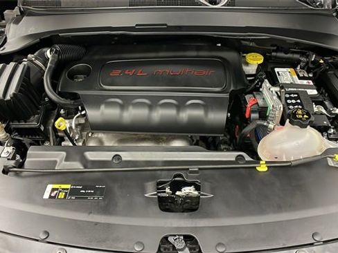 Used 2022 Jeep Compass Limited image 35