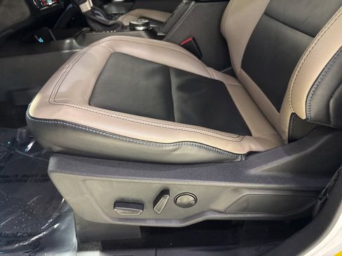 Used 2022 Ford Bronco Wildtrak image 15