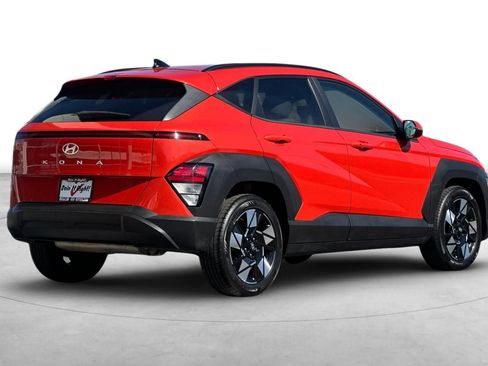 Used 2024 Hyundai Kona SEL image 6