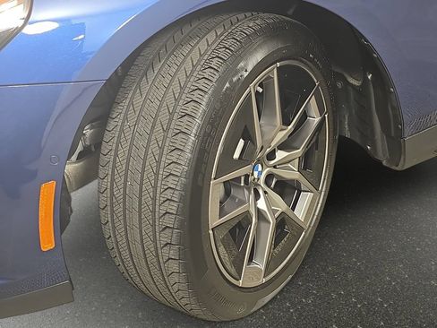 Certified 2026 BMW 530i xDrive w/ Convenience Package AWD/4WD image 34