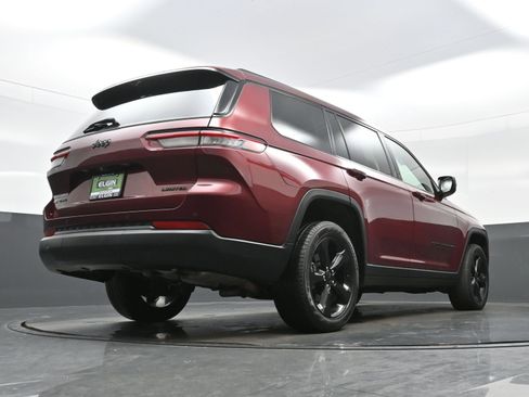 Used 2023 Jeep Grand Cherokee L Limited w/ Luxury Tech Group II AWD/4WD image 30