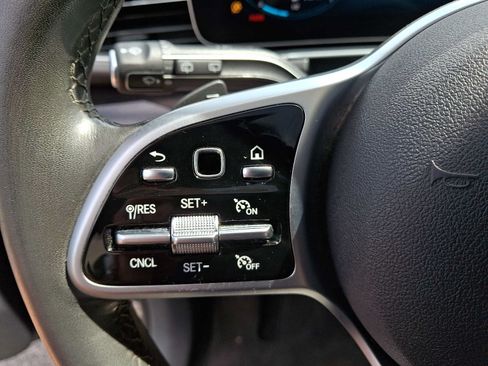 Used 2020 Mercedes-Benz GLE 350 4MATIC image 23