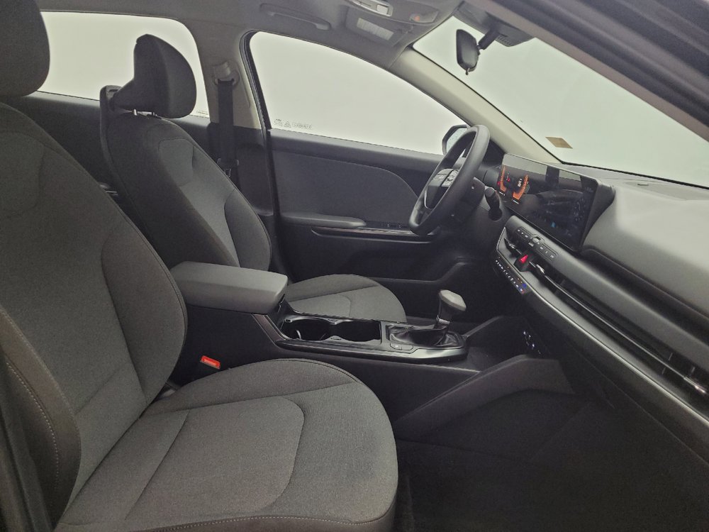 Used 2025 Kia K4 FWD image 21