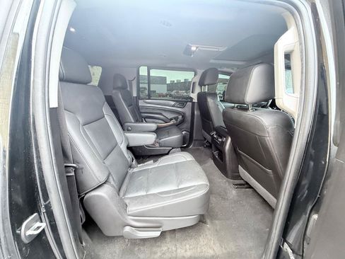 Used 2018 Chevrolet Suburban Premier AWD/4WD image 9
