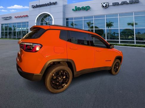 New 2026 Jeep Compass Latitude image 7