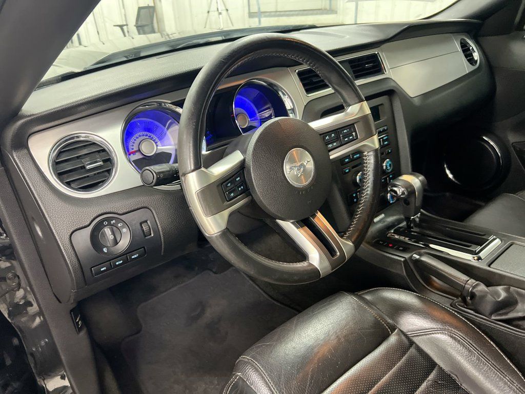 Used 2012 Ford Mustang Premium RWD image 10