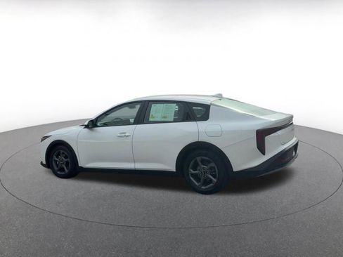 Used 2025 Kia K4 LXS image 10