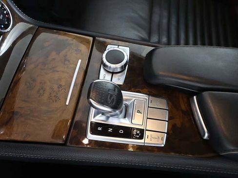 Used 2013 Mercedes-Benz SL 550 w/ Premium Pkg image 40