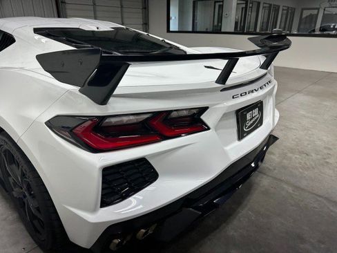 Used 2022 Chevrolet Corvette Stingray Premium Cpe w/ Z51 Performance Package RWD image 39