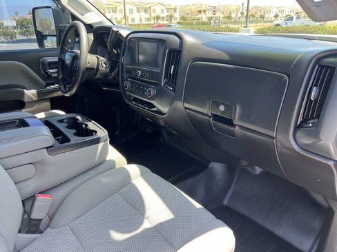 Used 2019 Chevrolet Silverado 2500 W/T w/ WT Convenience Package RWD image 19