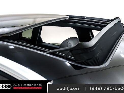 Used 2022 Audi SQ5 Premium Plus w/ Premium Plus Package image 22