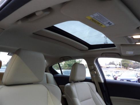 Used 2018 Acura ILX image 19