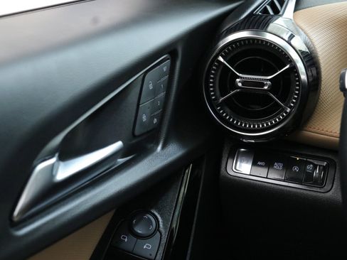 Used 2025 Chevrolet Equinox ACTIV w/ Safety and Technology Package image 15