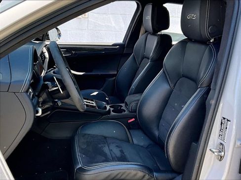 Certified 2023 Porsche Macan GTS AWD/4WD image 5