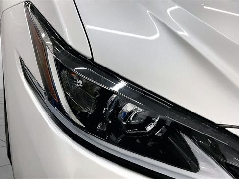 Used 2025 Lexus ES 350 w/ Premium Package FWD image 26