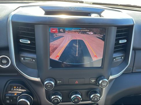 Used 2024 RAM 2500 Big Horn w/ Bed Utility Group image 32