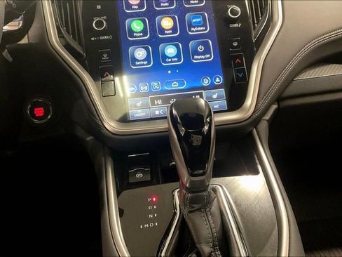 Used 2025 Subaru Outback Premium image 32