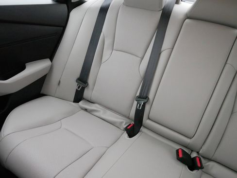 Certified 2025 Honda Accord EX-L image 12