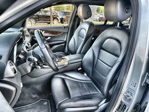 Used 2018 Mercedes-Benz GLC 300 image 11