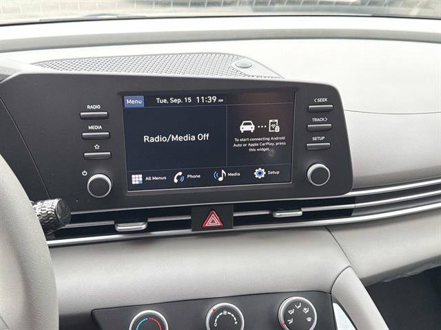 New 2026 Hyundai Elantra SE FWD image 20
