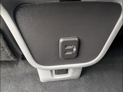 Used 2021 GMC Terrain SLT image 21