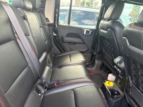 Used 2023 Jeep Gladiator Rubicon w/ LED Lighting Group AWD/4WD image 11