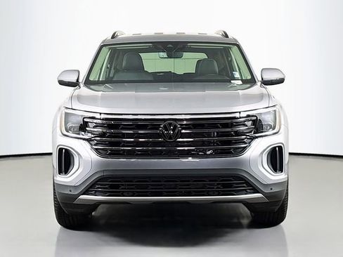 New 2026 Volkswagen Atlas SE image 2