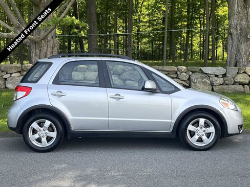 Used 2012 Suzuki SX4 Premium AWD/4WD image 2