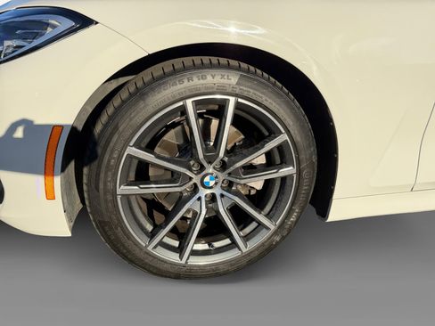 Used 2024 BMW 430i Convertible image 9