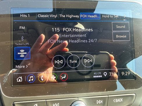 Used 2025 Chevrolet Malibu LT FWD image 24