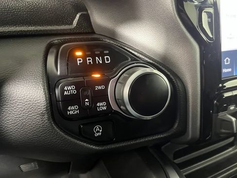 Used 2024 RAM 1500 Big Horn AWD/4WD image 34