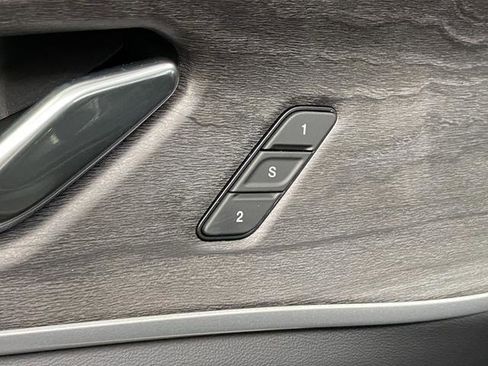 New 2025 Jeep Grand Cherokee L Limited w/ Trailer Tow Package image 28