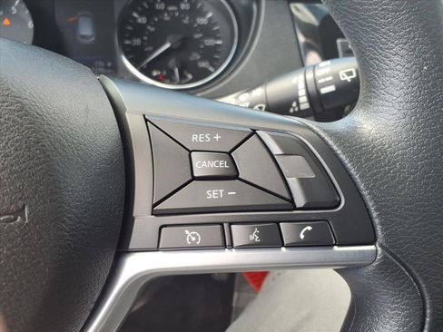 Used 2022 Nissan Rogue Sport S image 21