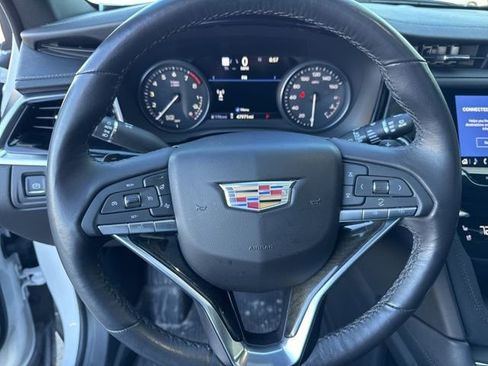 Used 2023 Cadillac XT6 Premium Luxury w/ Technology Package FWD image 30