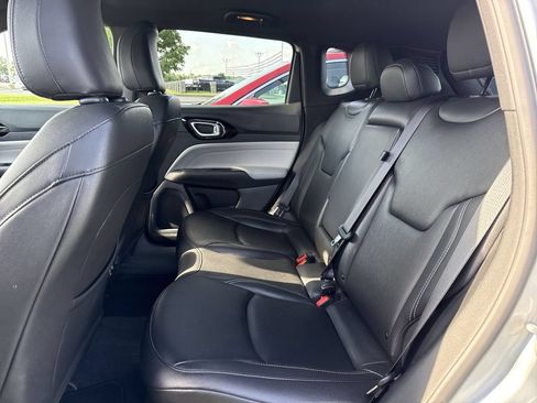 Used 2025 Jeep Compass Limited AWD/4WD image 19