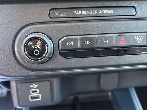 New 2026 Ford Maverick XL image 16