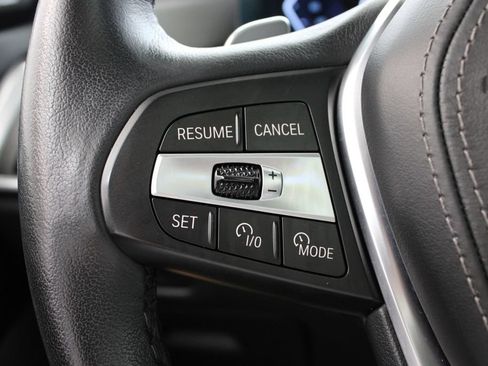 Used 2025 BMW X5 xDrive50e AWD/4WD image 28