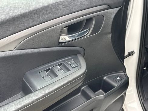 Certified 2024 Honda Ridgeline Sport image 5