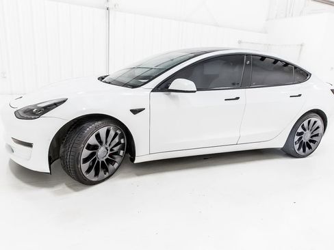 Used 2022 Tesla Model 3 Performance AWD/4WD image 4