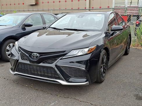 Certified 2022 Toyota Camry XSE FWD image 3